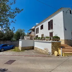 Ivan Apartman Čižići