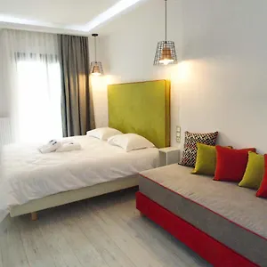 White Bottle Superior Apartman Szaloniki